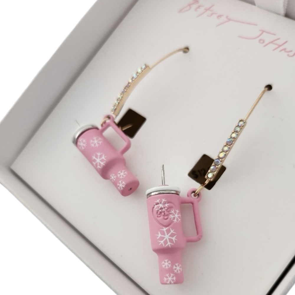 BETSEY JOHNSON Christmas Holiday Pink & White Snowflake Stanley Cup Earrings NWT - Picture 5 of 13